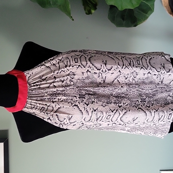 Free People THROUGH THE NIGHT snakepython print backless halter - Picture 7 of 9